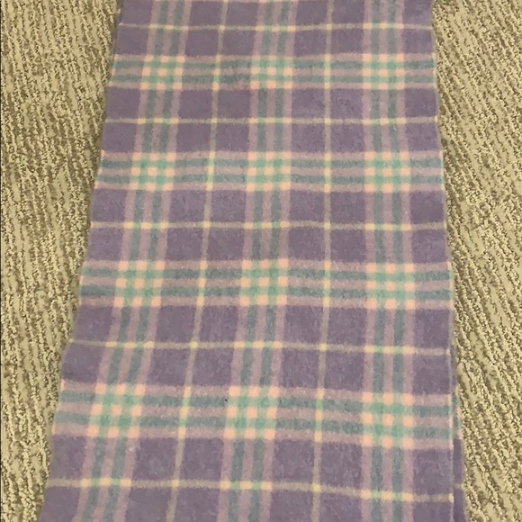 BURBERRY Cashmere Scarf - Picture 3 of 3